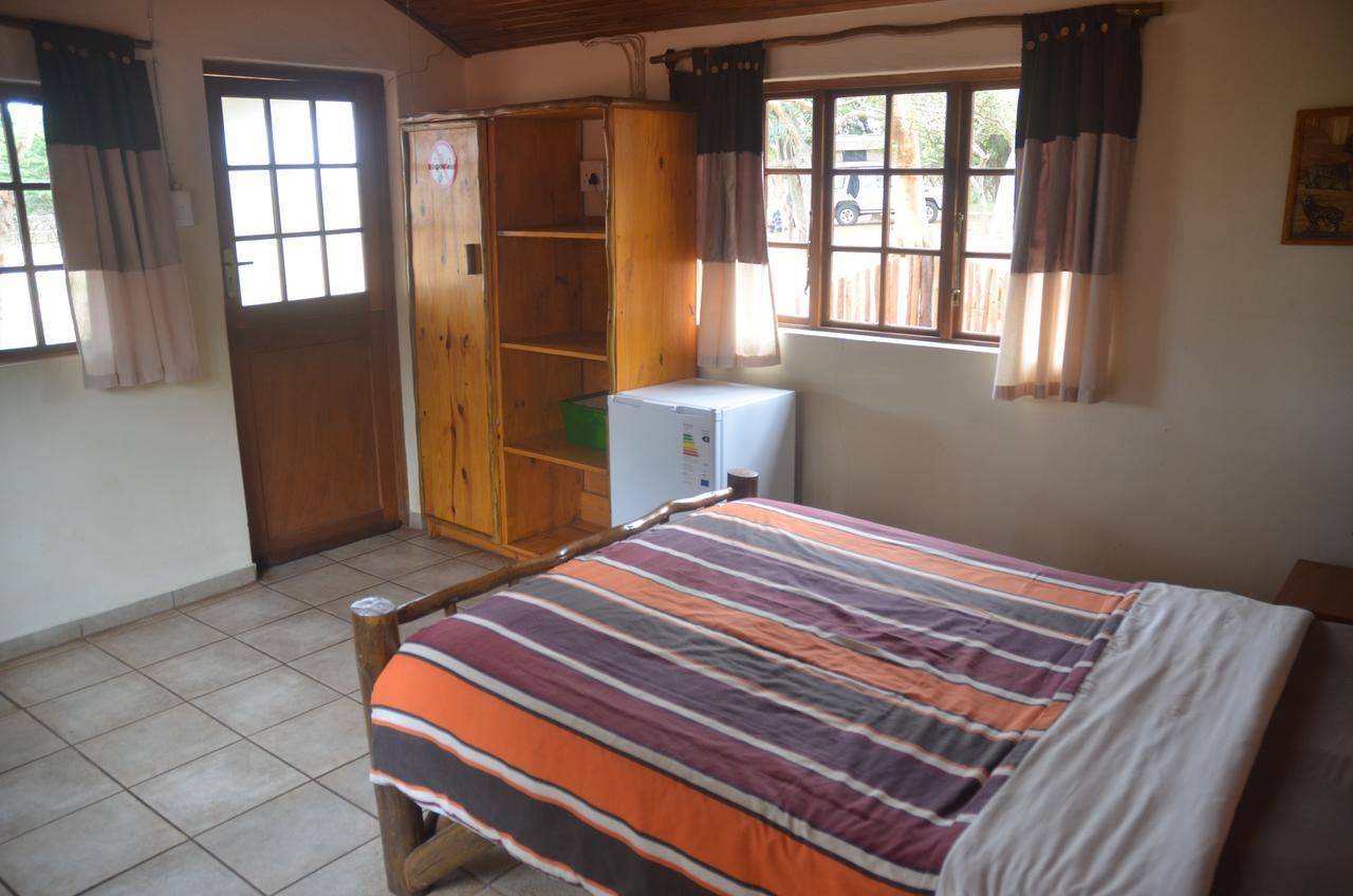 Bushbaby Lodge & Camping ฮลูฮลูเว ห้อง รูปภาพ